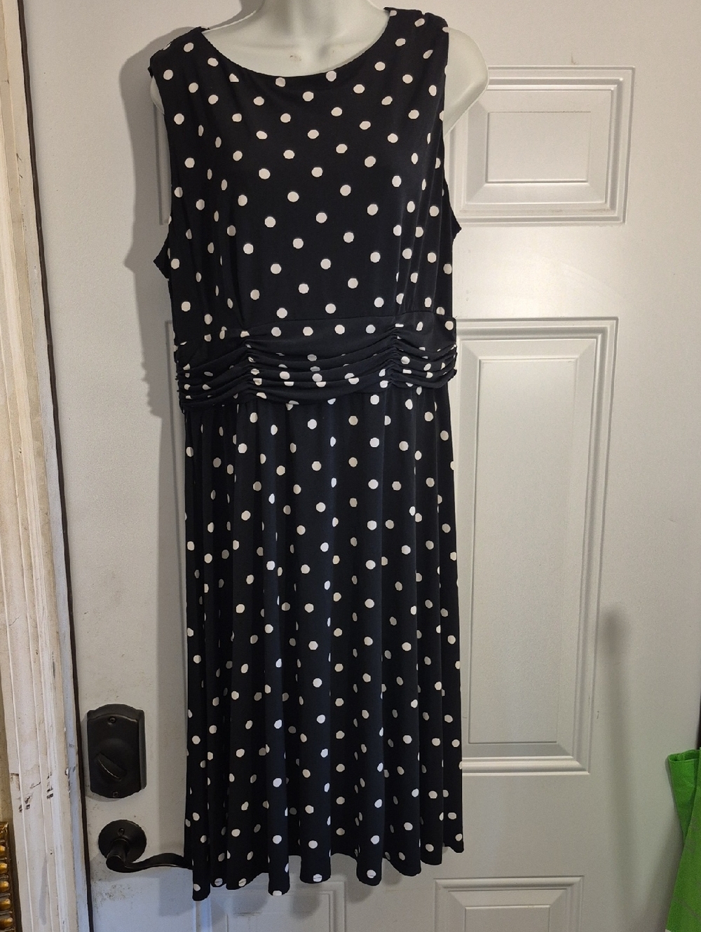 Jessica Howard Black Polka Dot Midi Dress - White Dots
